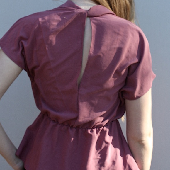 SOLD ❀ Francesca’s Blue Rain mauve top - Picture 3 of 6